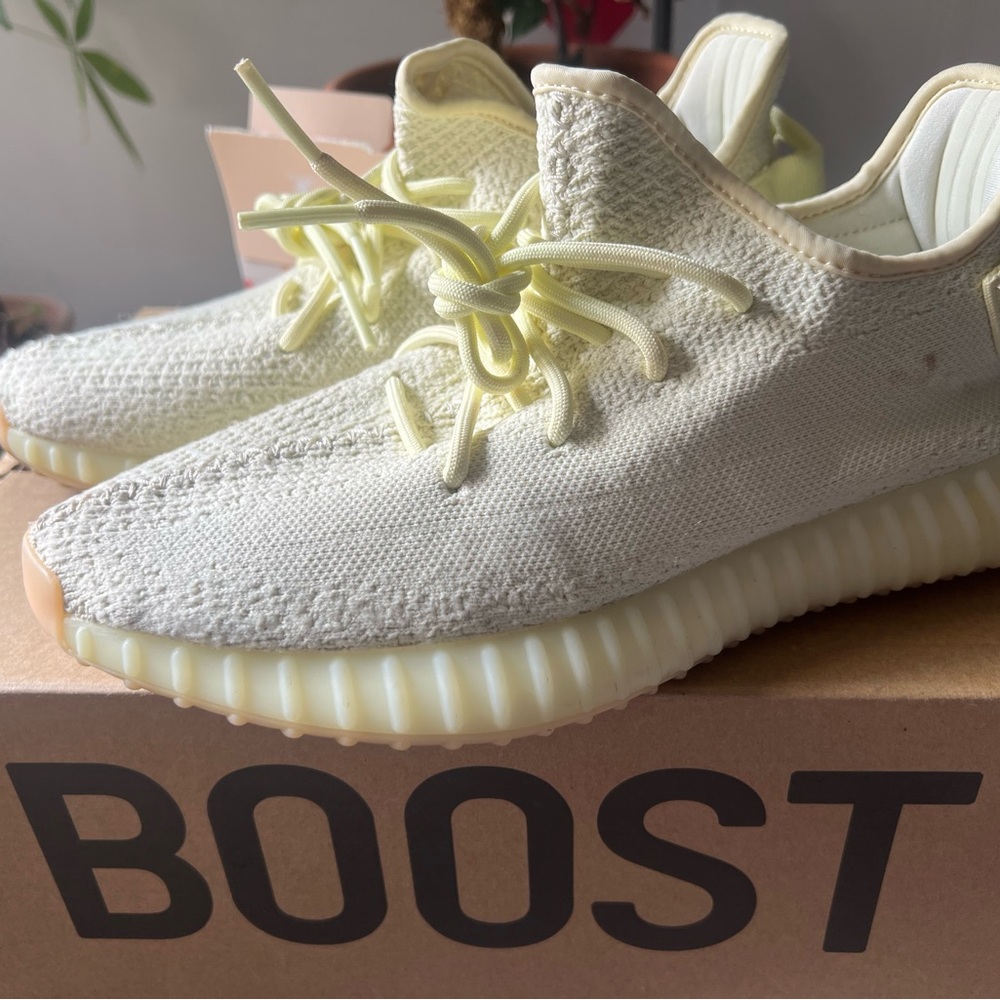 Yeezy Boost 350 V2 in Light Yellow